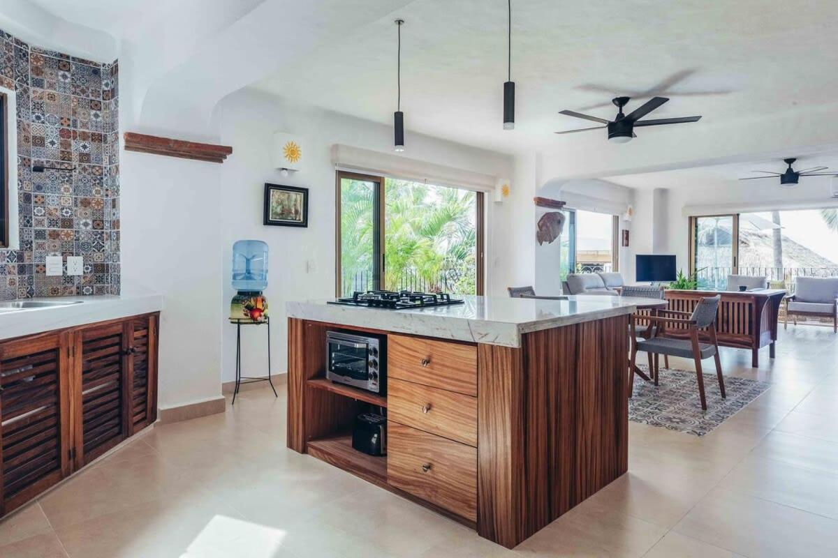 Apartamento Ocean View 2br Condo-balcony-beach-pool