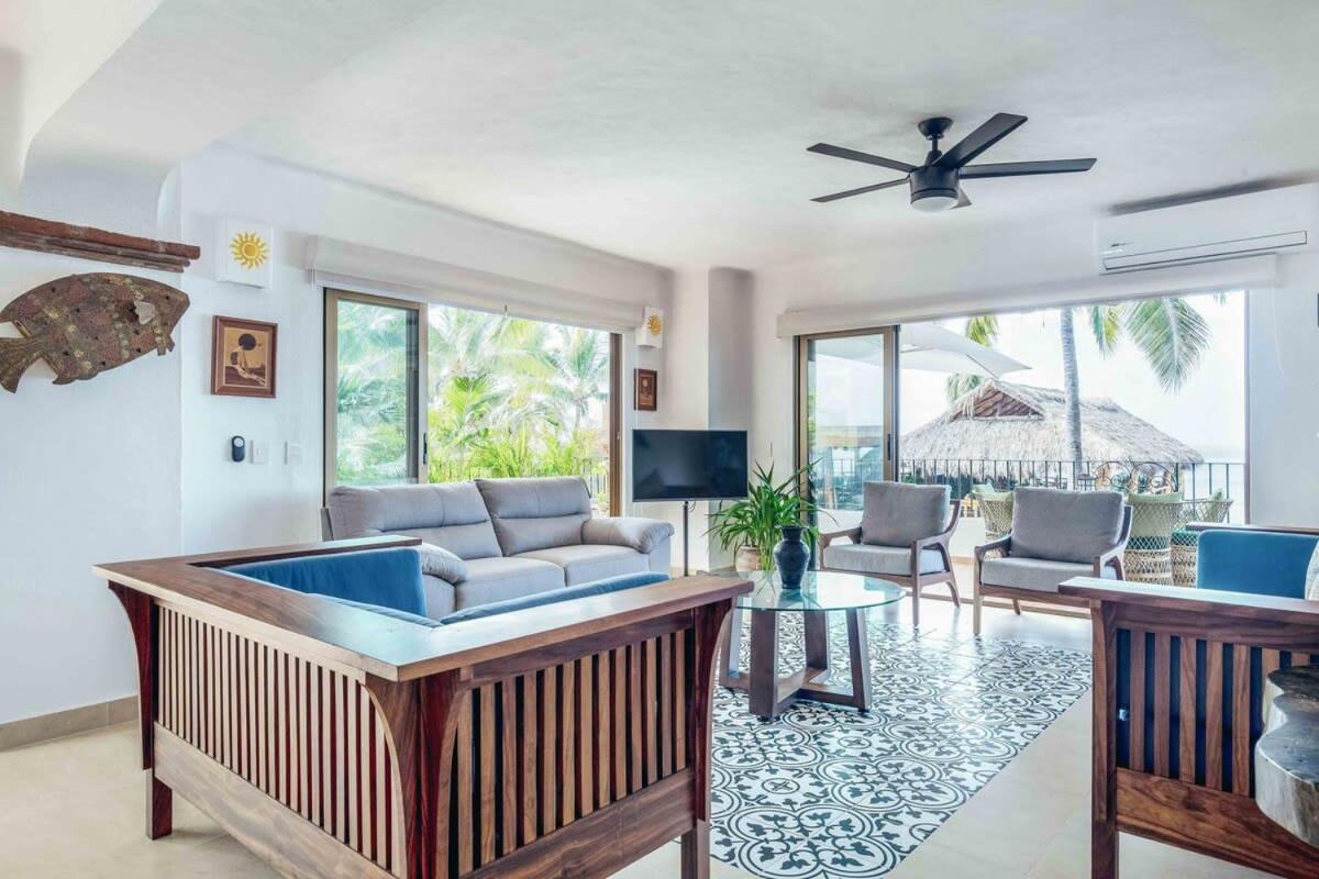 Ocean View 2br Condo-balcony-beach-pool Apartamento