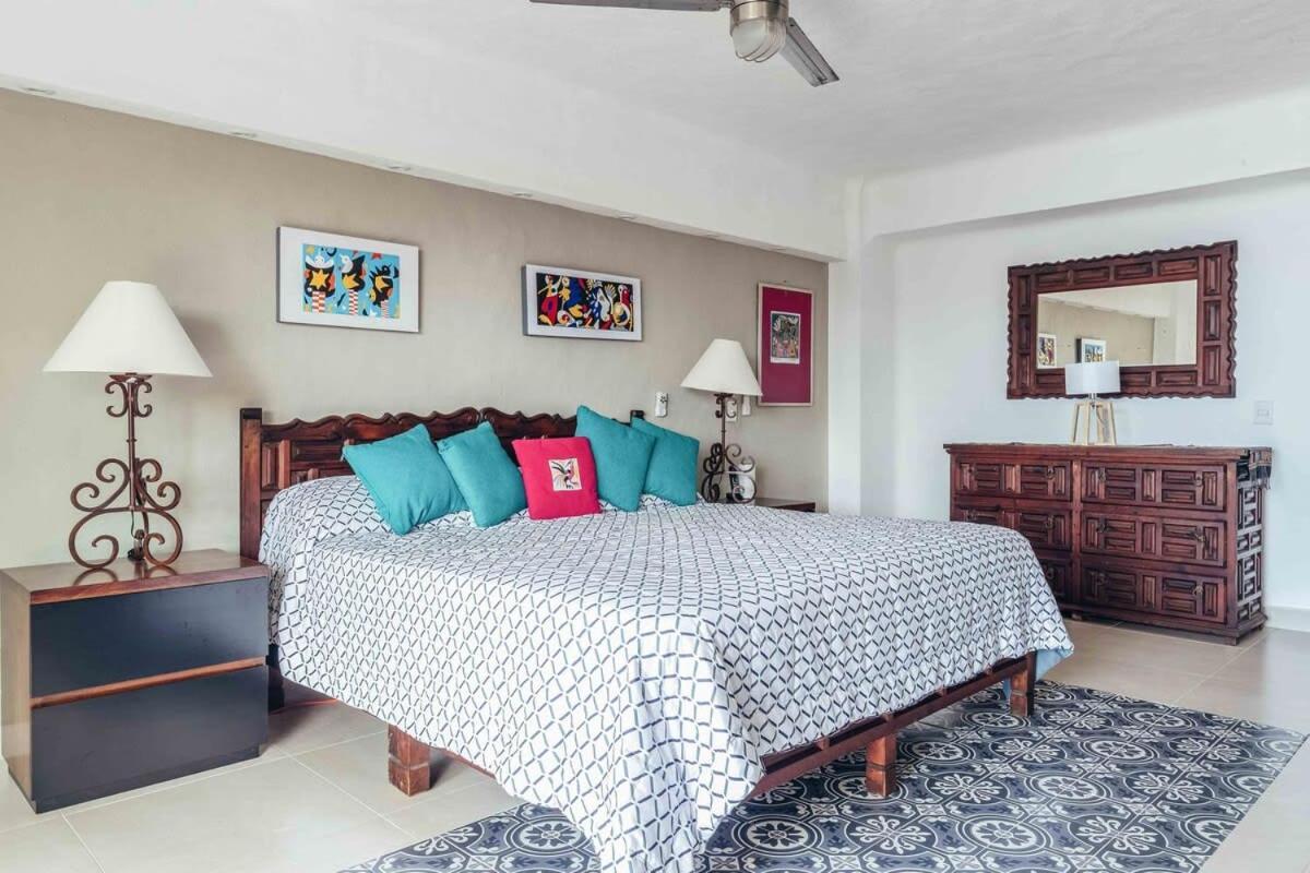 Apartamento Ocean View 2br Condo-balcony-beach-pool